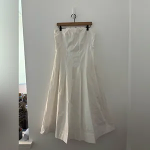 Anthropologie Mare Mare strapless seamed a line midi dress in white thumbnail 3