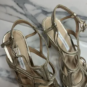 Diane Von Furstenberg Women's Gold Metallic Jeanette Nappa Heels Sz 8.5 Classic thumbnail 2
