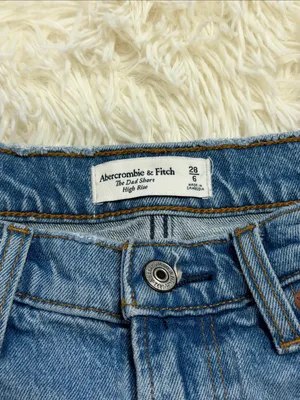 Abercrombie & Fitch The Dad Short High Rise thumbnail 2