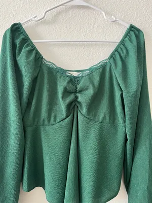 NWT Altar’d State Green Lace‎ Babydoll Blouse Bubble Sleeve Medium thumbnail 2