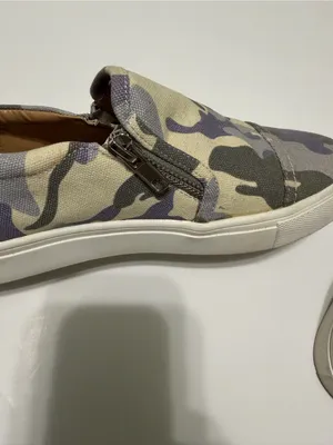 Dolce Vita Camouflage Slip-On zip side Sneakers Purple Gray women’s Size 7 camo thumbnail 6