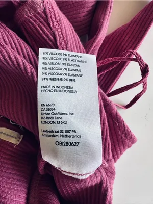 Urban Outfitters Ribbed Knot-Front Crop Top in Berry Size Medium thumbnail 7