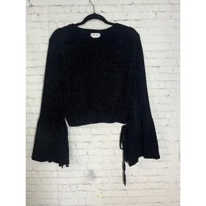 Lovers + Friends Parkwood Black Chenille Knit Tie Bell‎ Sleeve Cropped Sweater M thumbnail 5