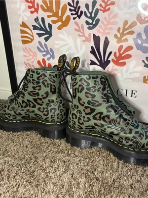 Dr. Martens Leopard Print Platform Boots – Women’s 6 thumbnail 5