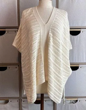 Gap Crochet poncho thumbnail 1