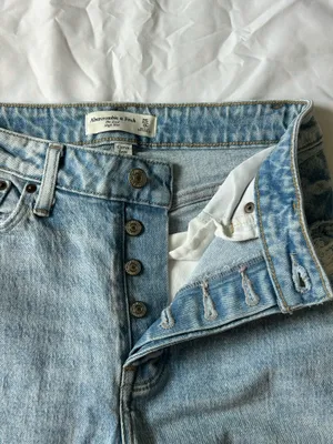 Abercrombie Jeans The Dad High-Rise Curve Love thumbnail 3