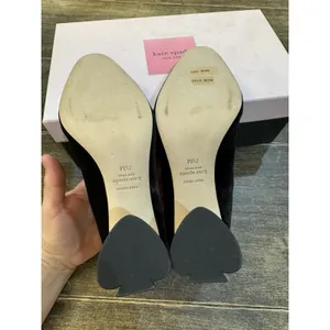 Kate Spade Sybil Pumps Size‎ 7.5 Black Velvet Heels Rhinestones thumbnail 7