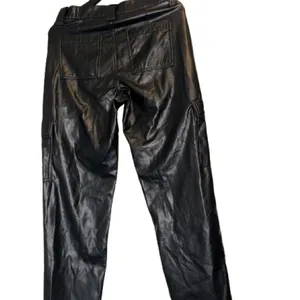American Eagle Outfitters women’s Black Cargo Pants thumbnail 4