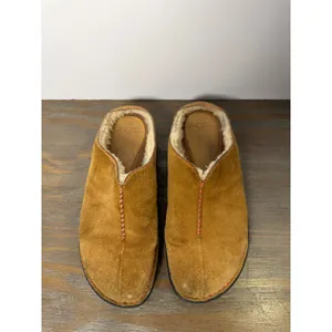 UGG Women's Size 8 Brown Suede Shearling Lined Clog Slippers thumbnail 7