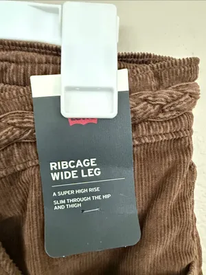 Levi’s Corduroy ribcage wide legPants thumbnail 4