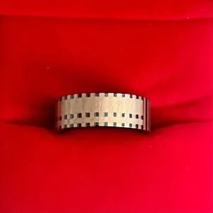 Camera Film Reel Pattern Ring Gold Tone Stainless Steel 6mm Band Size 6 thumbnail 2