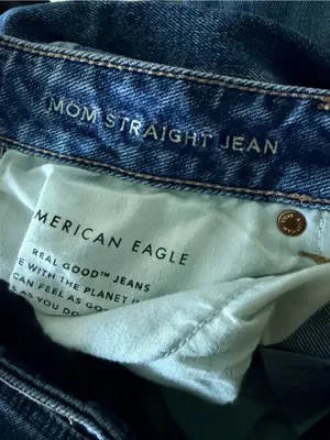 American Eagle Outfitters Distressed Blue Ripped Women’s Mom Straight Jeans thumbnail 4