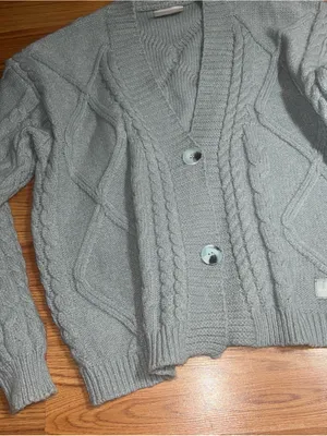 Taylor Swift Light Grey Cable Knit Cardigan. Size medium to large thumbnail 2