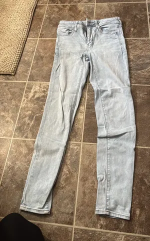 Skinny Jeans thumbnail 1