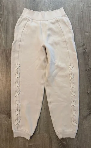 Lululemon 4 Braided Detail High Rise Jogger Casual Cream‎ White Opal Sweatpants thumbnail 1