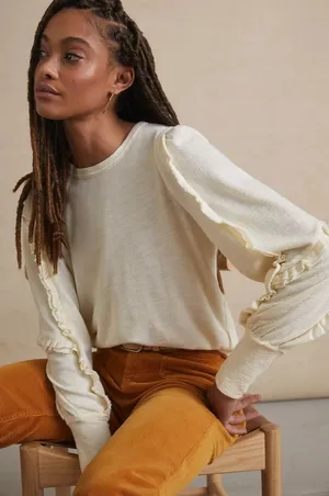 Pilcro Elsa Ruffled Top Women M Off-White Excellent Ruffle Sleeve Slub Knit thumbnail 1