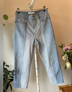 Abercrombie & Fitch Blue Ankle Cropped Jeans thumbnail 1