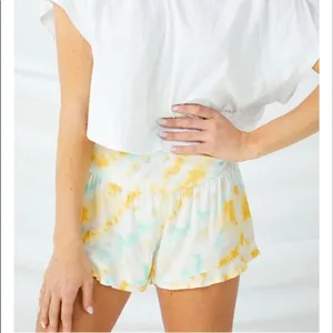 NWT altard state yellow blue tie dye shorts‎ M thumbnail 1