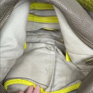 Tory Burch Leather Shoulder Bag thumbnail 11