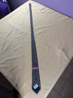 NWT Vineyard Vines Happy New Year 2017 Champagne Bottle Tie Black Novelty thumbnail 12