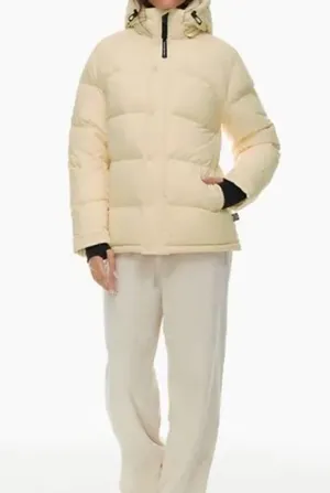 NWOT - Aritzia Super Puff Shorty in Light Yellow size small thumbnail 6
