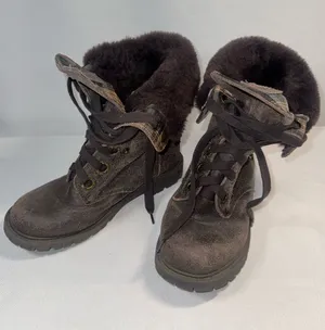 BEARPAW Kayla Women 7 Brown Suede Shearling Fur Cuff Lace Up Plaid Winter Boots thumbnail 1