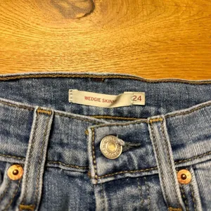 Levi’s wedgie skinny button fly raw hem jeans 24 thumbnail 4