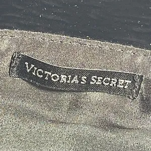 Victoria’s Secrete Black Tote Bag thumbnail 8