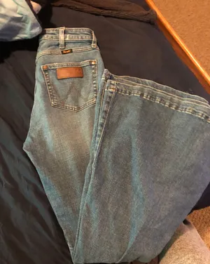 Wrangler Flare Jeans thumbnail 2