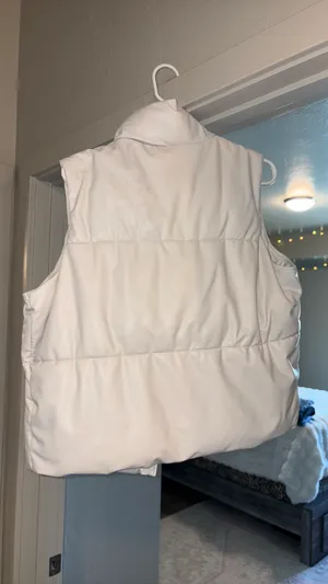 old navy vest  thumbnail 2