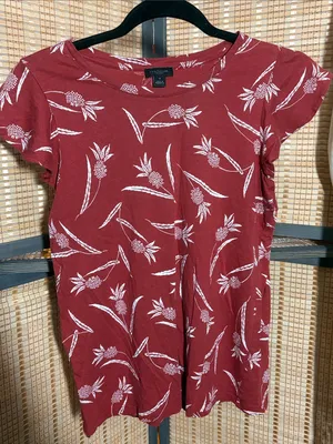 Ann Taylor Factory Burgundy Tee with White Pineapple Print thumbnail 1