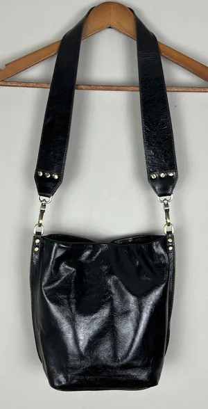 Hobo International Shoulder Bag Black Polished Leather‎ Bucket Brown Piping Trim thumbnail 1