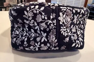 RETIRED: Vera Bradley | Chandelier Noir lunch bag thumbnail 12
