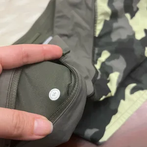 Lululemon Speed Up Shorts Size 14 Camo 4” Swift Liner Removed thumbnail 3