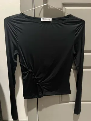 Princess Polly Top Long Sleeve Black thumbnail 1