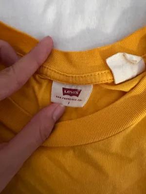 Levi’s Tee Yellow thumbnail 3