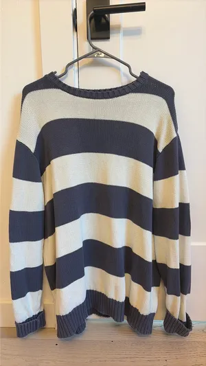 Brandy Melville Striped Sweater Knit Navy White thumbnail 4