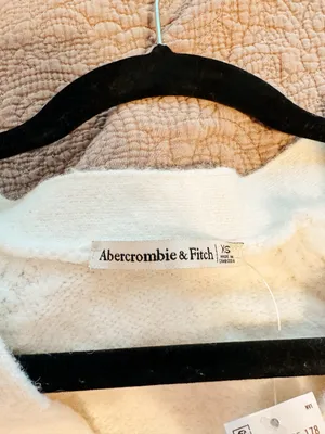 Abercrombie & Fitch Cream V- Neck Cardigan thumbnail 4