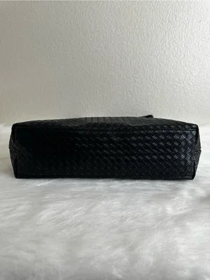 NWT Ulta Beauty Black Woven Knot Handle Hobo Shoulder Bag thumbnail 8