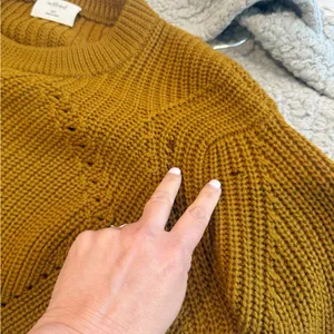 ARITZIA‎ WILFRED Serment Sweater in Mustard thumbnail 6