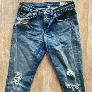 Rare Rag & Bone distressed destroyed raw cut hem skinny denim jeans 28 thumbnail 2