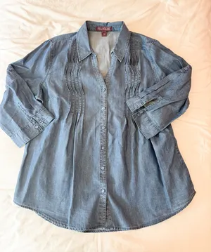 Gloria Vanderbilt Blue Denim Button Down Blouse Size Large thumbnail 1