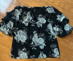 Like New MSK Black Floral Women's Top size M thumbnail 1