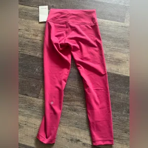 NWT Lululemon Wunder Train Tight Leggings Raspberry Coulis | Size 8‎ thumbnail 4