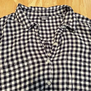 Aerie Blue and White Gingham Plaid Long Sleeve Half Button Top Women’s Medium thumbnail 4