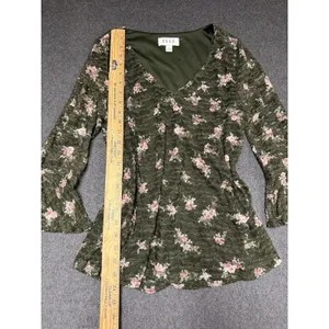 Elle Green‎ V-neck Blouse With Pink Flowers, Size M Whimsy Fairy Yk Lace Meah thumbnail 5