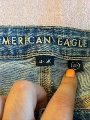 American Eagle Strigid Mom Jean distressed high rise straight fit size 8 casual thumbnail 3