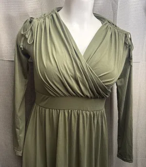New size extra large beautiful stretchy hunter green dress thumbnail 1