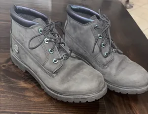 Timberland womens Nellie Nubuck Sz 9 Waterproof Hiking Outdoor Walking Boots thumbnail 1
