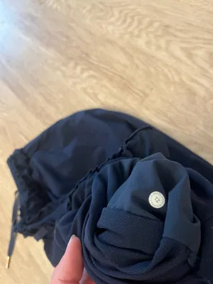 lululemon joggers  thumbnail 5